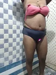 Yourmanu webcam stripchat model stream image