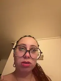 queenlo_xxx webcam stripchat model stream image