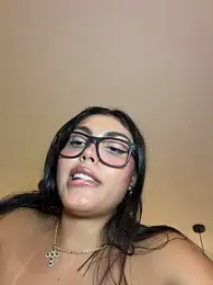 zui_lu webcam stripchat model stream image