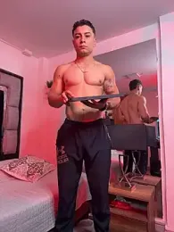 MR_MUSCLE webcam stripchat model stream image