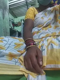 Tamilselviroja- webcam stripchat model stream image