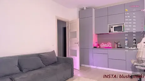 Stream-Bild von mikkixmeow auf stripchat