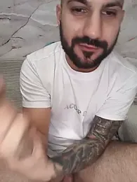 Stream-Bild von LorenzoCapone69