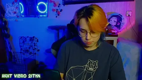 Stream-Bild von TrickyKitsune