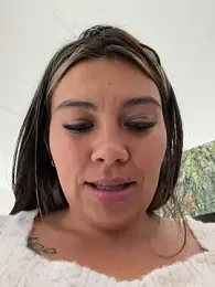 LIZ-06_ webcam stripchat model stream image