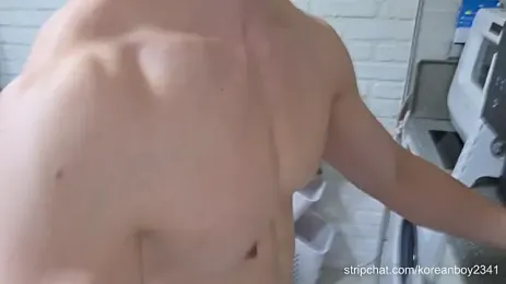 Stream-Bild von koreanboy2341 auf Stripchat