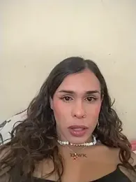 pretty_ariiel webcam stripchat model stream image