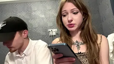 Stream-Bild von HornyChipsa