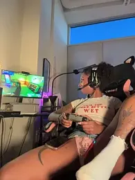 Stream-Bild von Your_Paris