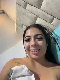 xoxo_sol webcam stripchat model stream image